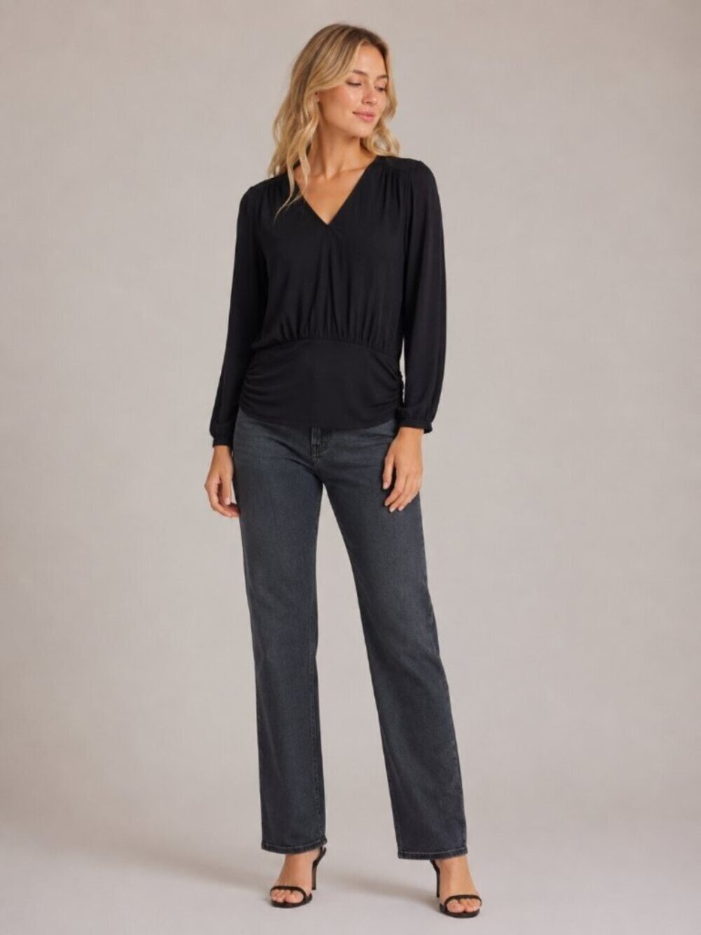 NWT White House Black Market Long Sleeve V Neck Banded Top Black XS